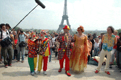 Mise à l'honneur du clown Kinou qui a introduit le clown à l'hôpital en France