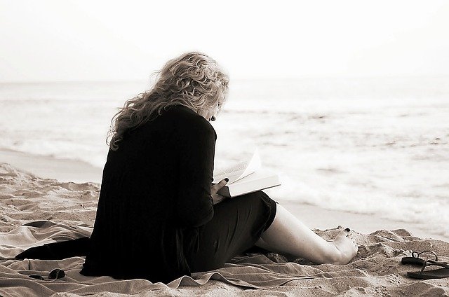 lecture au calme sur la plage